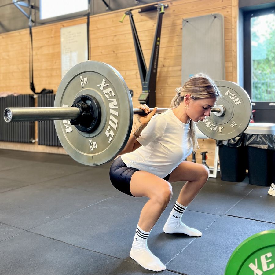 Squat con bilanciere da WellFit Studio a Cesena